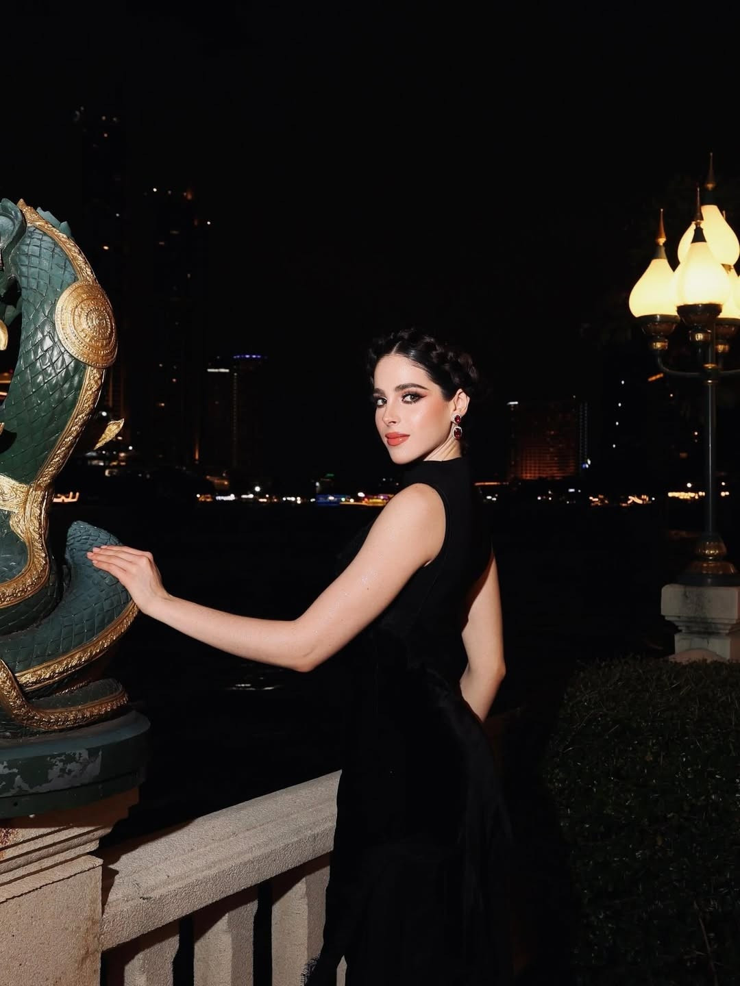 Mỹ nhân Mexico gây tranh cãi khi đăng quang Miss Universe nhan sắc ra sao