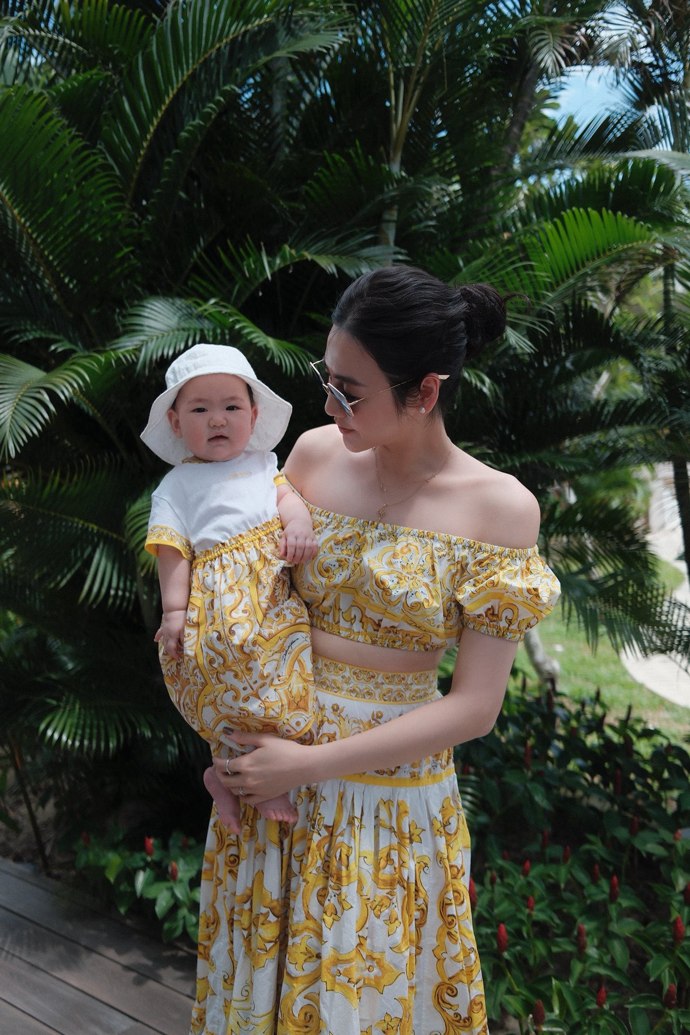 Con gái tròn một tuổi của Á hậu Tú Anh - Ảnh 13.