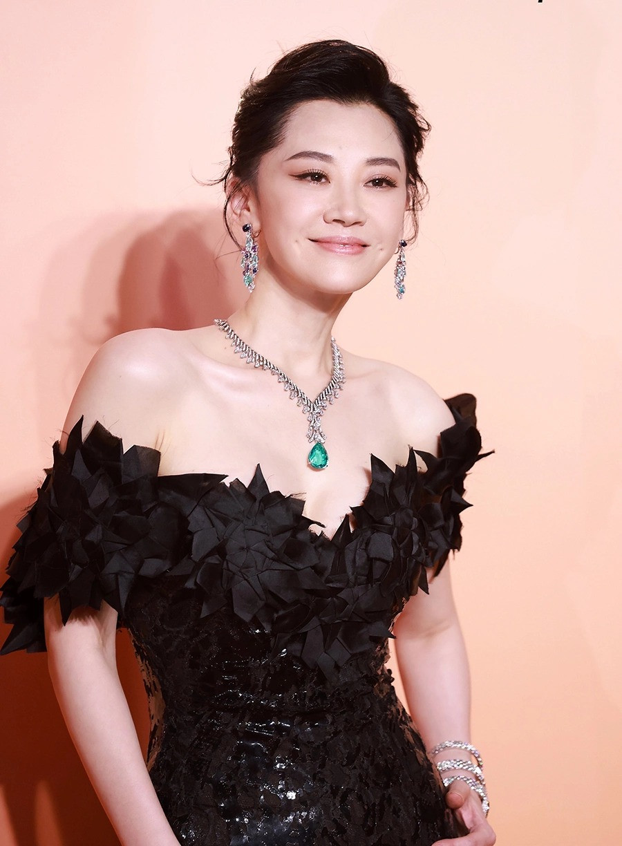 Nữ diễn viên hạng A biến mất đầy bí ẩn