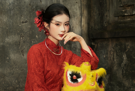 Không thể cưỡng nổi tiểu thư đẹp nhất phim Việt giờ vàng, bỏ gần 3 tỷ để 'chuộc' crush là biết 'điên tình' cỡ nào