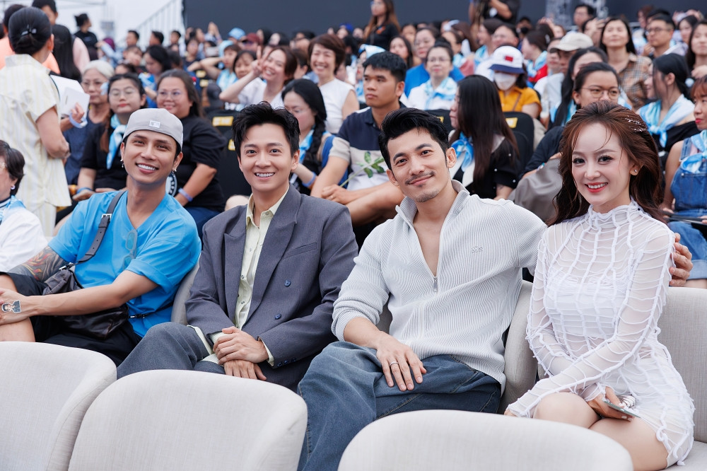 Concert Quốc Thiên chính chủ ủng hộ từ thiện 200 triệu đồng khách mời khuấy đảo sân khấu