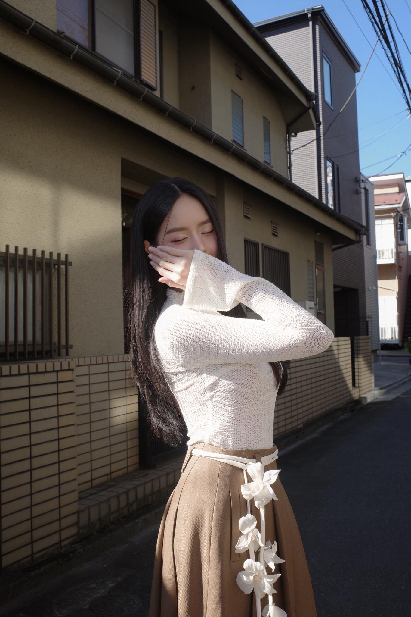 Hoa hậu thanh thủy tỏa sáng trên đường phố Nhật Bản với bí quyết làm đẹp đặc biệt - Ảnh 8.