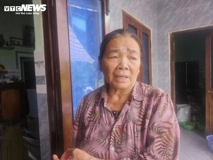 Bà Vàng điếng người vì 2 cháu nội qua đời.