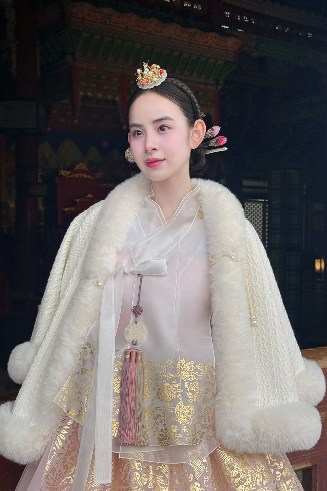 Dâu hào môn Hương Liên khoe ảnh du lịch trăng mật sang chảnh sau đám cưới