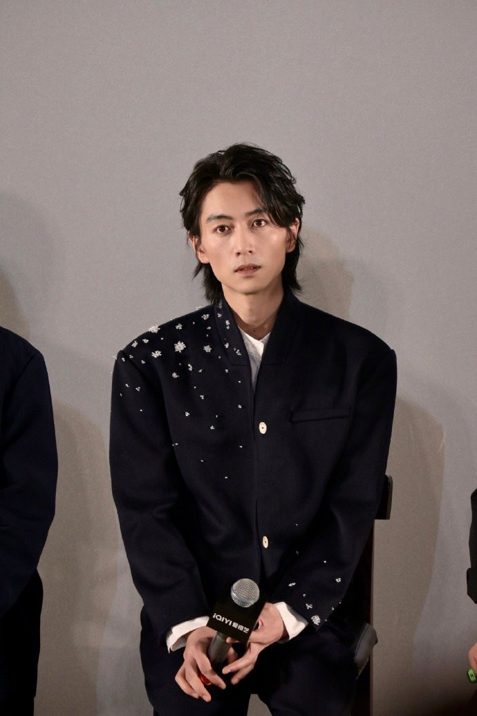 Mỹ nam đình đám showbiz gầy rộc xuống sắc hậu ly hôn