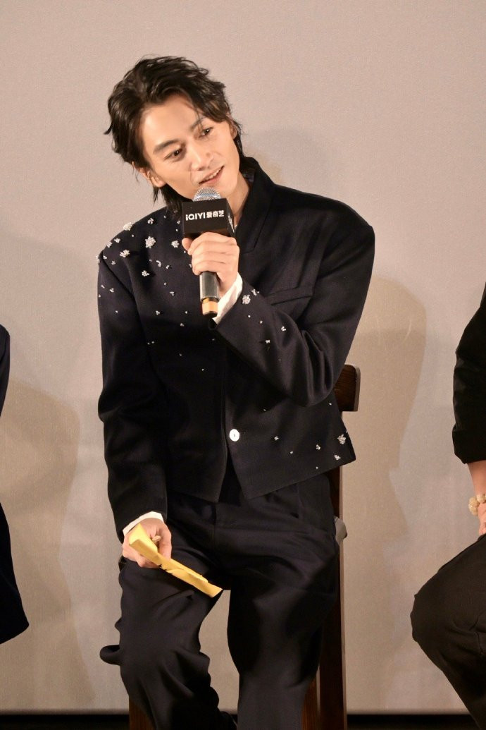 Mỹ nam đình đám showbiz gầy rộc xuống sắc hậu ly hôn