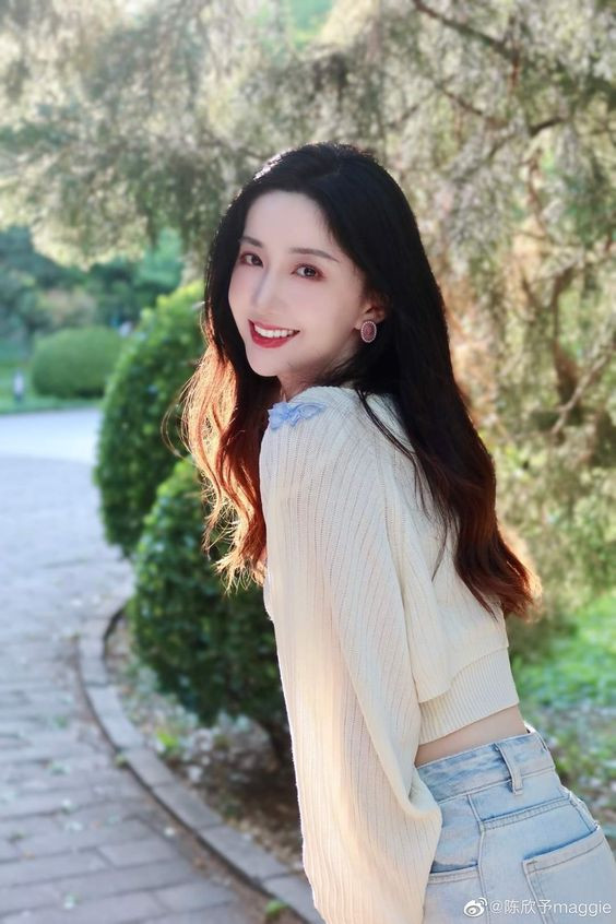 Kể từ ngày mai, thứ Hai 25/11/2025, Thần Tài phát lương, 3 con giáp tiền bạc đổ về ồ ạt như thác đổ, sự nghiệp hanh thông, giàu sang hơn người - Ảnh 2