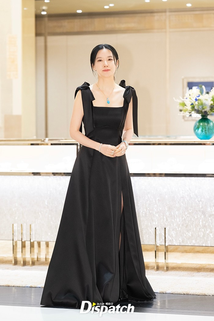 Nàng Dae Jang Geum Lee Young Ae lộ rõ vẻ ngoài lão hóa