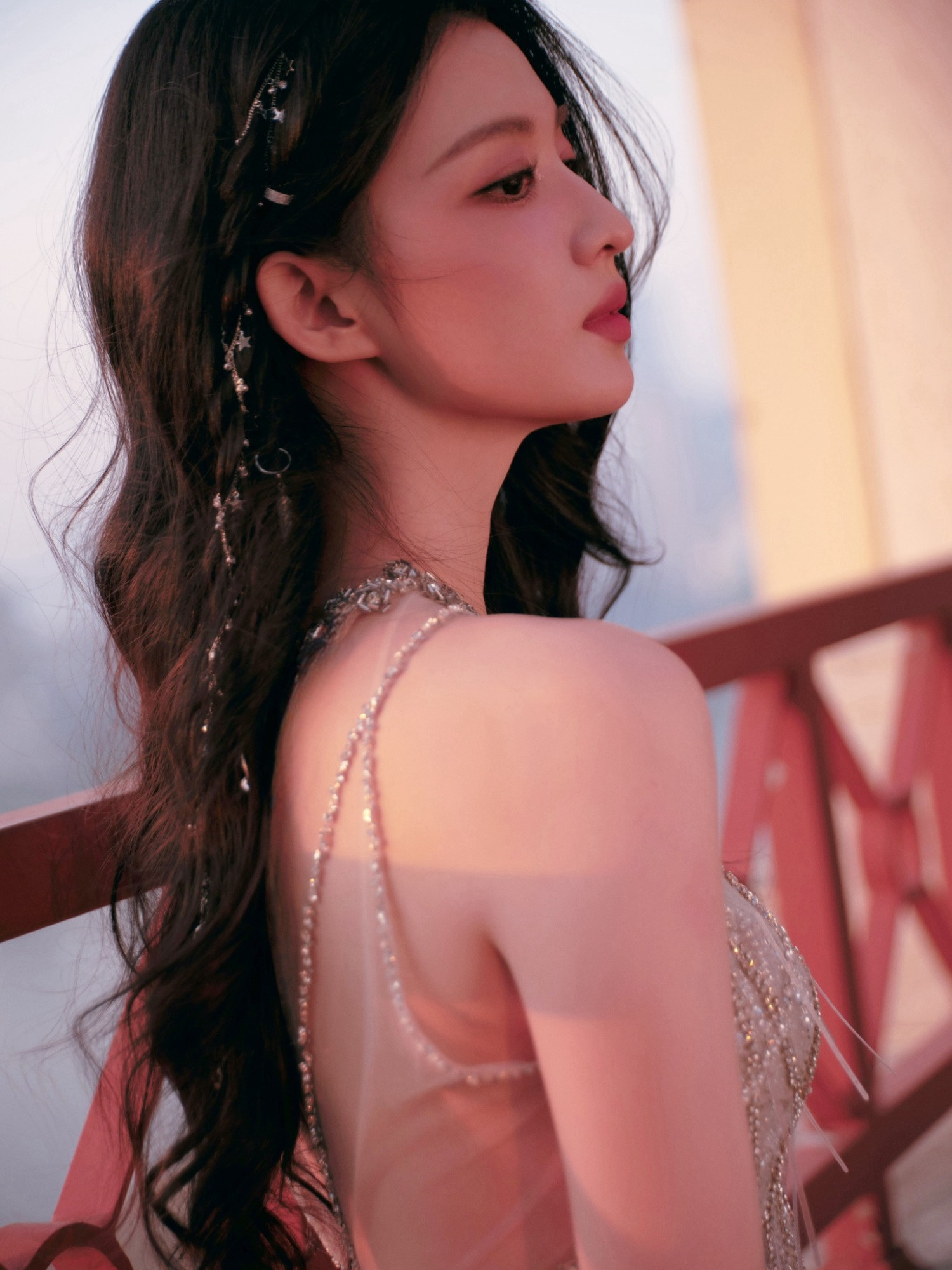 Sau hôm nay, thứ Ba 25/11/2025, 3 con giáp được thần Tài ghé thăm, liên tục gặt hái 'quả ngọt', cứ ung dung thoải mái mà hưởng phước lành - Ảnh 2