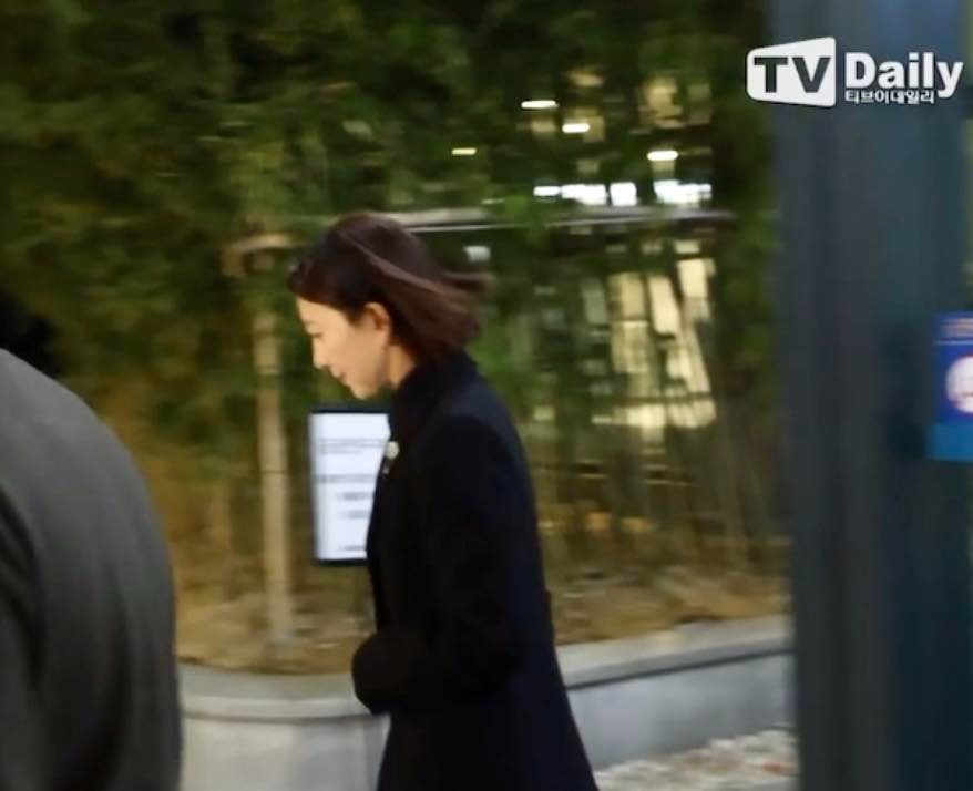 Cả showbiz Hàn đến tang lễ ông nội quốc dân Lee Soon Jae