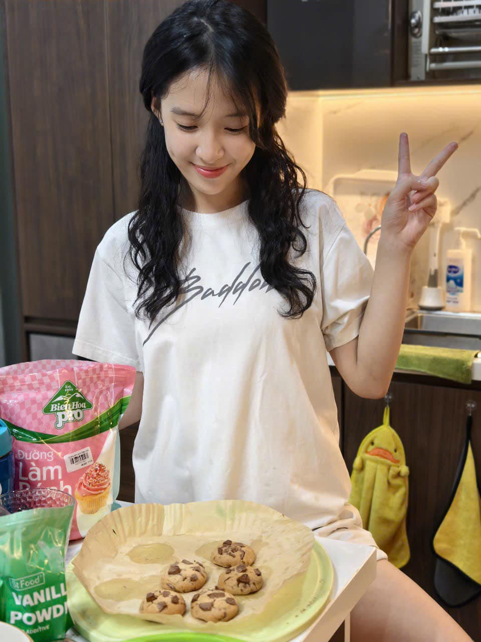 Con gái diễn viên Hồng Đăng: 14 tuổi 'trổ mã' xinh xắn như thiếu nữ - Ảnh 6.