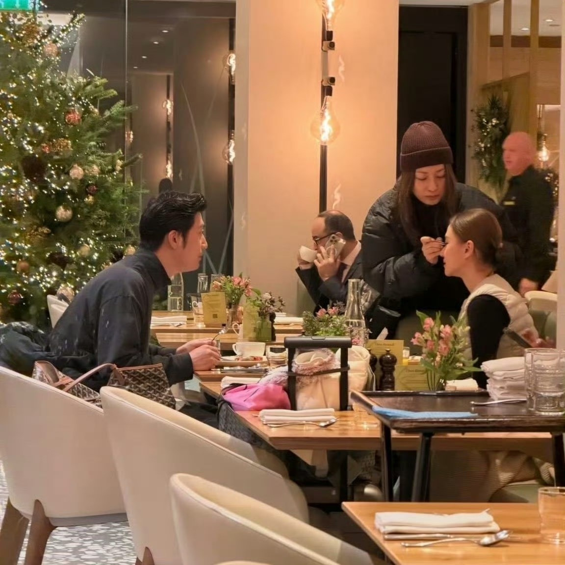 Đậu Kiêu và ái nữ trùm sòng bạc Macau bị chỉ trích vì chiêu trò ly hôn