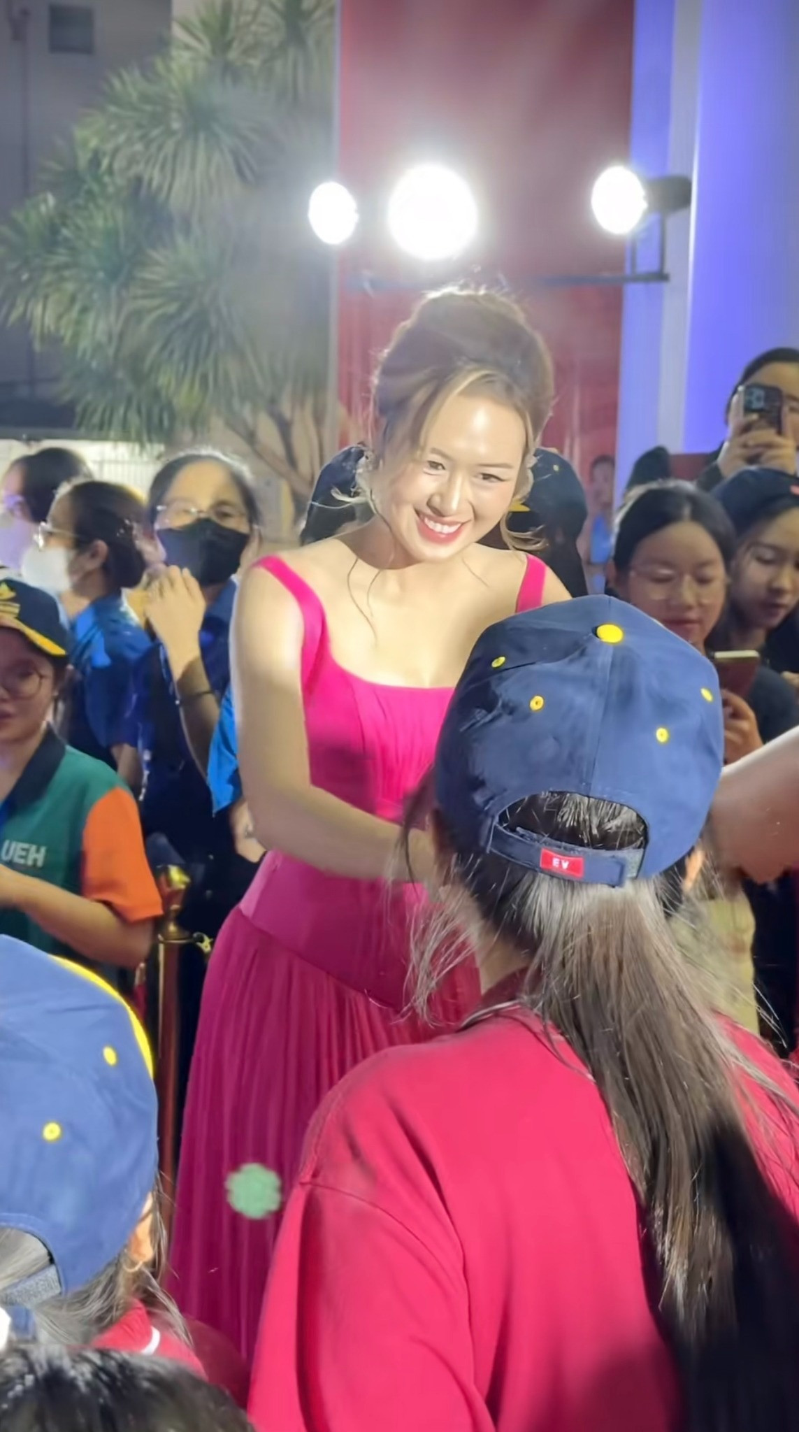 Mỹ nhân Vbiz lên đời sau khi kết hôn nhan sắc qua camera thường đẹp cỡ nào