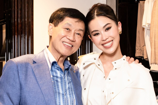 Tỷ phú Johnathan Hạnh Nguyễn 'phá lệ' làm điều đặc biệt trong hôn lễ của con gái Tiên Nguyễn