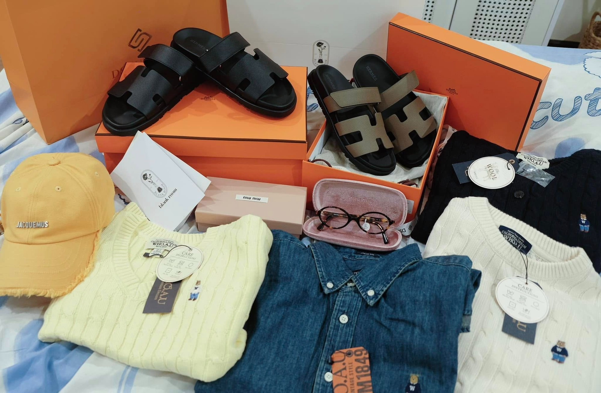 Danh tính tiểu thư trâm anh thế phiệt sắp làm vợ cầu thủ Vũ Văn Thanh