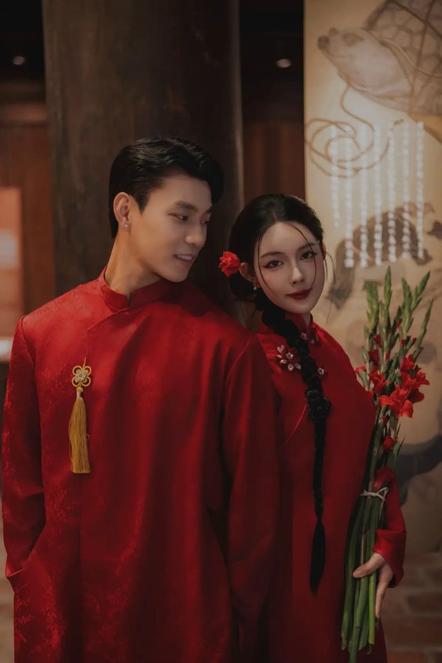 Danh tính tiểu thư trâm anh thế phiệt sắp làm vợ cầu thủ Vũ Văn Thanh