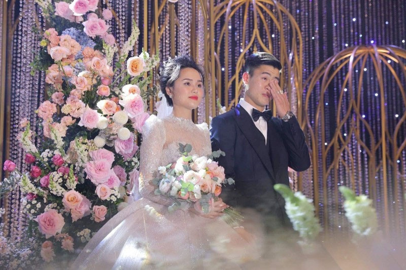 Diện mạo gây sốt của vợ cầu thủ Đỗ Duy Mạnh