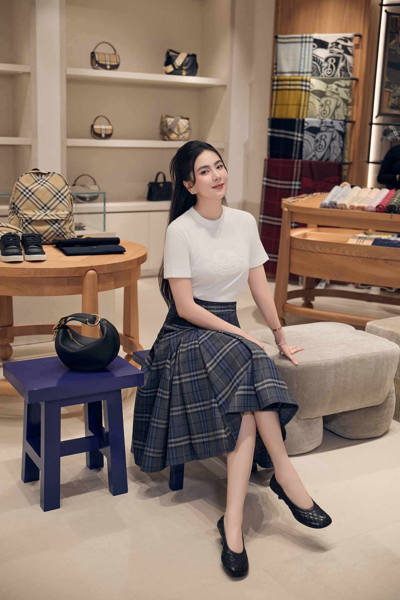 Sau 7 tháng sinh con, Mai Ngọc về dáng thon gọn khiến mẹ bỉm sữa ngưỡng mộ - Ảnh 9.