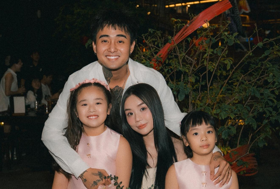 Đạt G lộ rõ thái độ với hai con riêng của Cindy Lư sau 4 tháng kết hôn