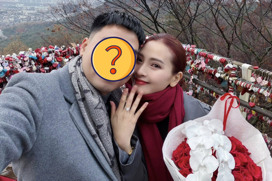 MC nổi tiếng VTV khoe được cầu hôn ở nước ngoài, nhà trai xuất thân 'không phải dạng vừa'