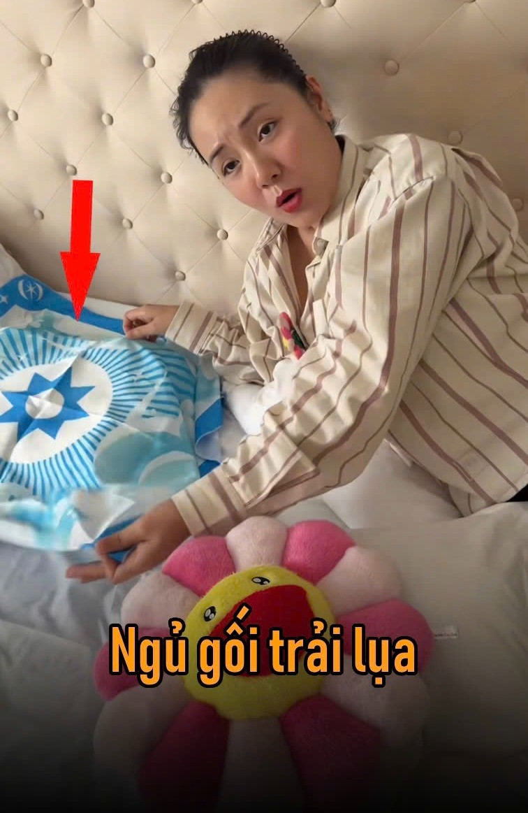 Phương Linh gây tranh cãi vì quá sạch sẽ Mang theo đũa riêng không nằm gối khách sạn