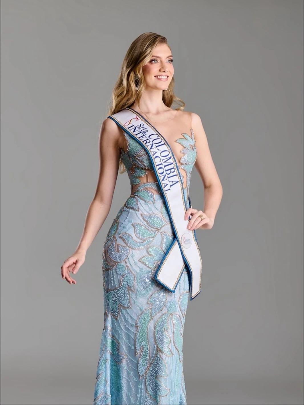 sac voc cua my nhan colombia - tan hoa hau quoc te 2025 hinh anh 3