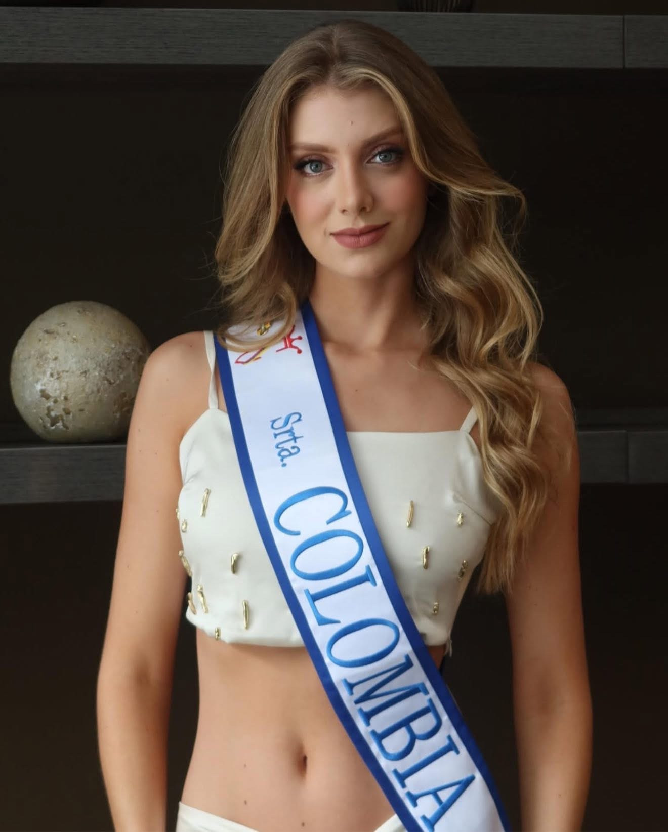 Ứng xử giúp người đẹp Colombia giành vương miện Miss International 2025 - Ảnh 3.