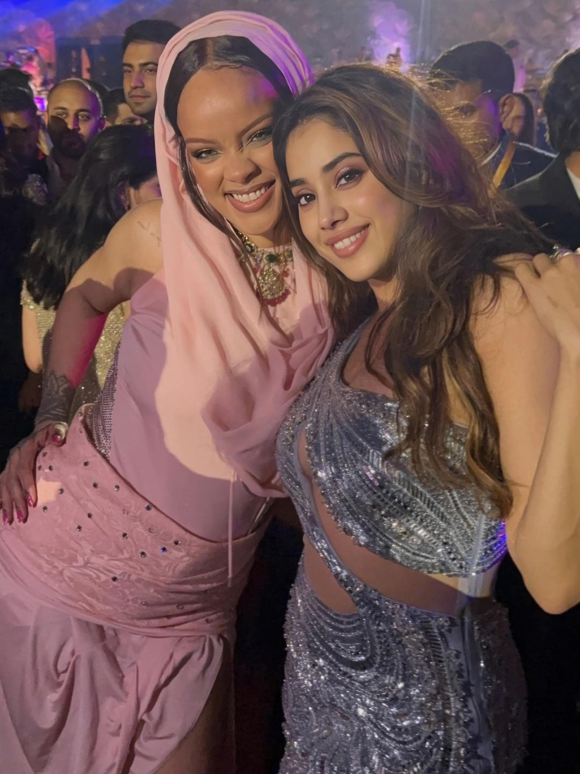 ghp9rtiboaahiuo standard v2 2x f.jpg