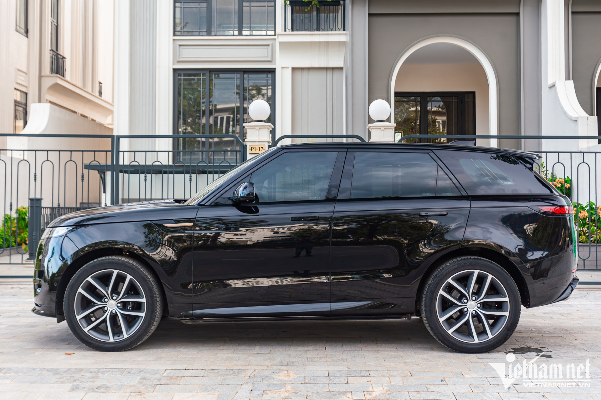 W-range rover 8.JPG.jpg