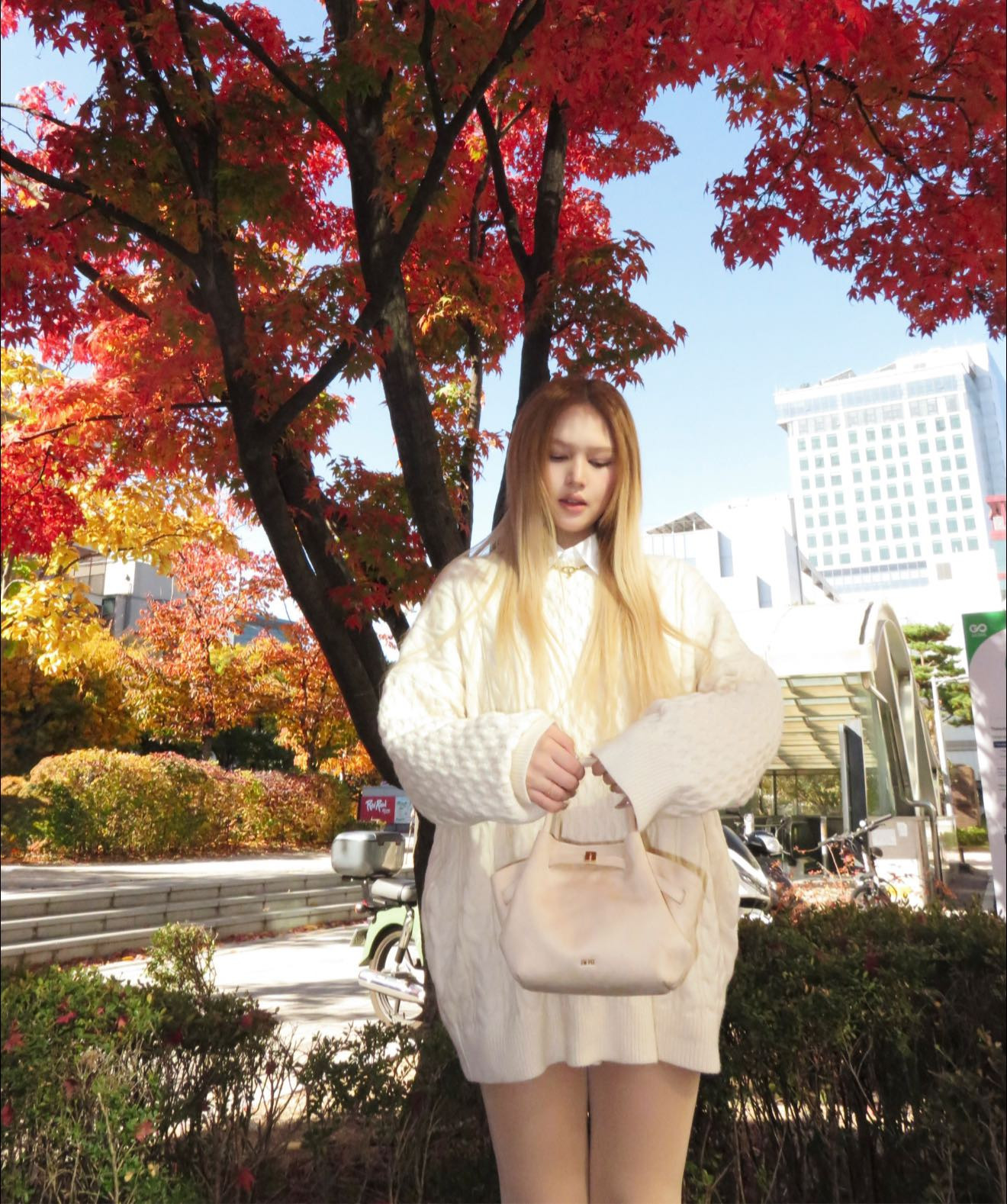 Xoài Non khoe cận nhan sắc xinh đẹp ở tuổi 23