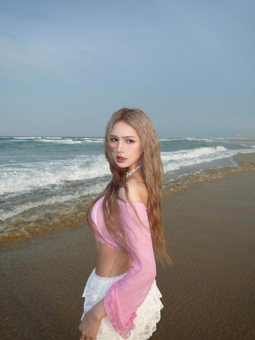 Xoài Non khoe cận nhan sắc xinh đẹp ở tuổi 23