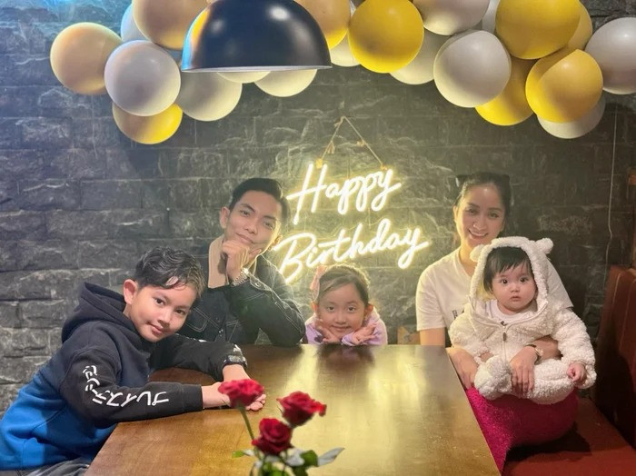 Khánh Thi lên tiếng chuyện có bầu lần 4 với Phan Hiển