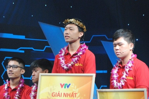 Quán quân giữ kỷ lục của Olympia từng làm bồi bàn, nay là kỹ sư cho Google