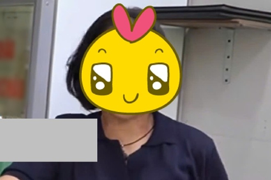 Chủ quán mỉa mai khách đi ăn mà 