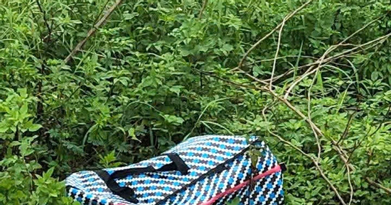 Phát hiện thi thể bé trai trong túi bạt ven đường ở Ninh Bình