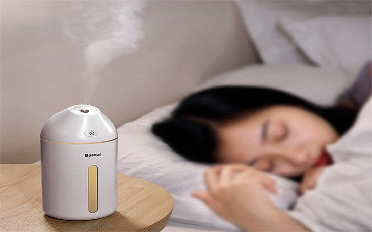 Dưỡng da khi thời tiết bước vào giai đoạn chuyển lạnh để không bị mun - Ảnh 1.