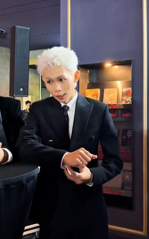 Nam diễn viên Vbiz gây shock với ngoại hình gầy rộc hốc hác không thể nhận ra