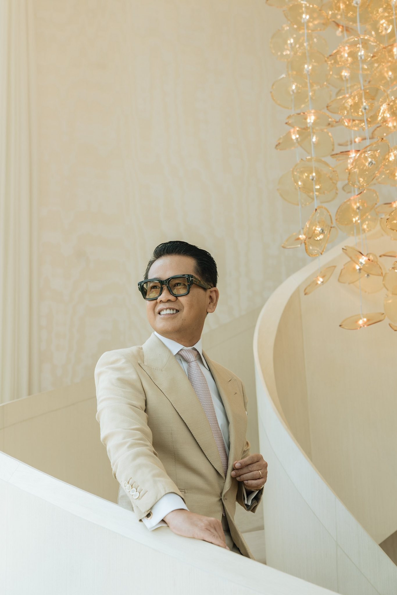 Đến lượt NTK Quách Thái Công gặp biến căng trang Facebook cá nhân đã khóa bình luận