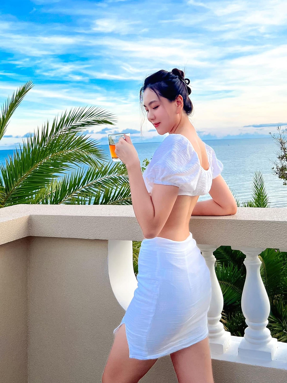 Vóc dáng thật của MC Mai Ngọc sau 6 tháng sinh con gây choáng