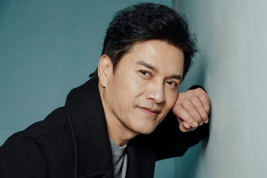 Bí quyết lão hóa ngược của tài tử Bến Thượng Hải: U70 nhưng tuổi sinh học chỉ mới 40