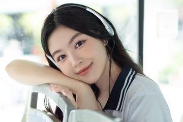 Con gái Quyền Linh làm từ thiện, đến Phan Như Thảo cũng phải giật mình về độ giàu có