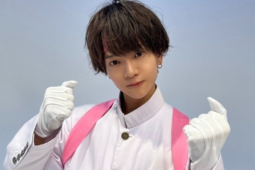 Bắt giữ nam ca sĩ 19 tuổi vì đột nhập nhà vệ sinh nữ