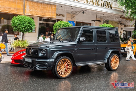 Đại gia Sài Gòn mạnh tay chi 1,3 tỷ độ lại xe sang Mercedes-AMG G 63