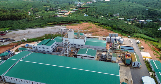 Nổ lớn ở nhà máy sản xuất hóa chất, hai công nhân tử vong