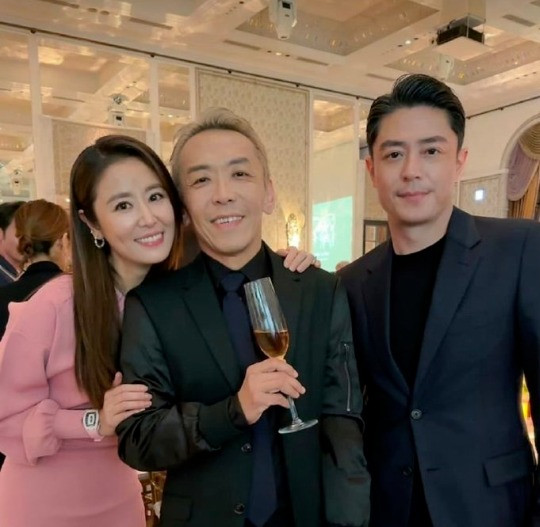 Bức ảnh tình tứ của Hoắc Kiến Hoa Lâm Tâm Như