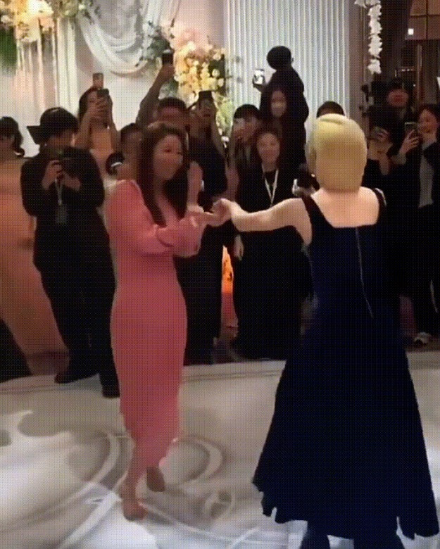 Bức ảnh tình tứ của Hoắc Kiến Hoa Lâm Tâm Như