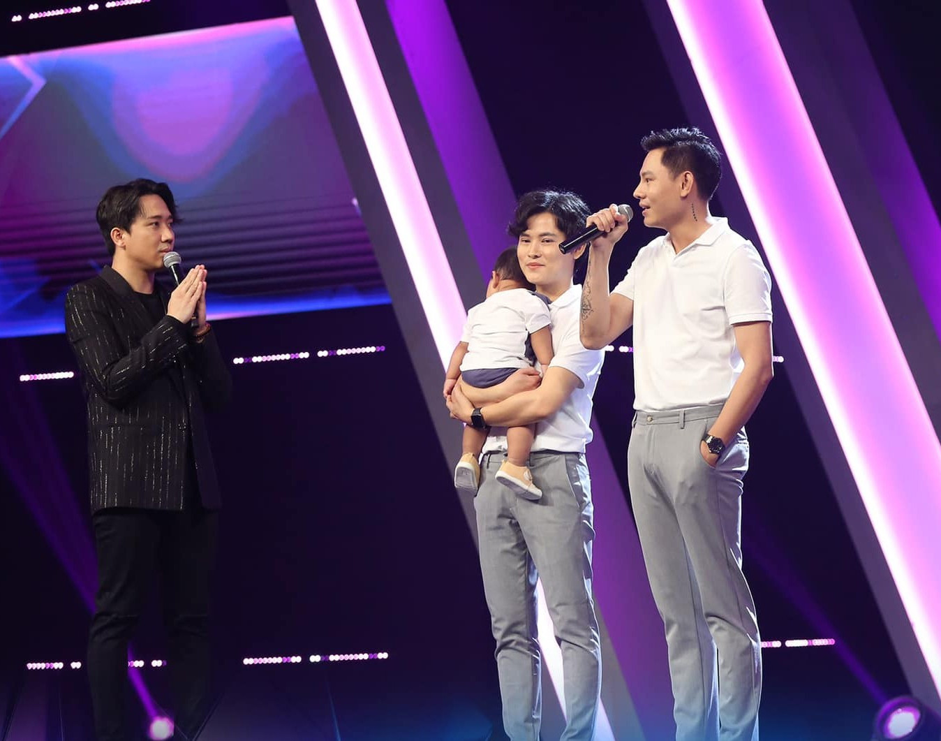 Cặp đôi nổi đình đám Người Ấy Là Ai thông báo chia tay sau 10 năm gắn bó