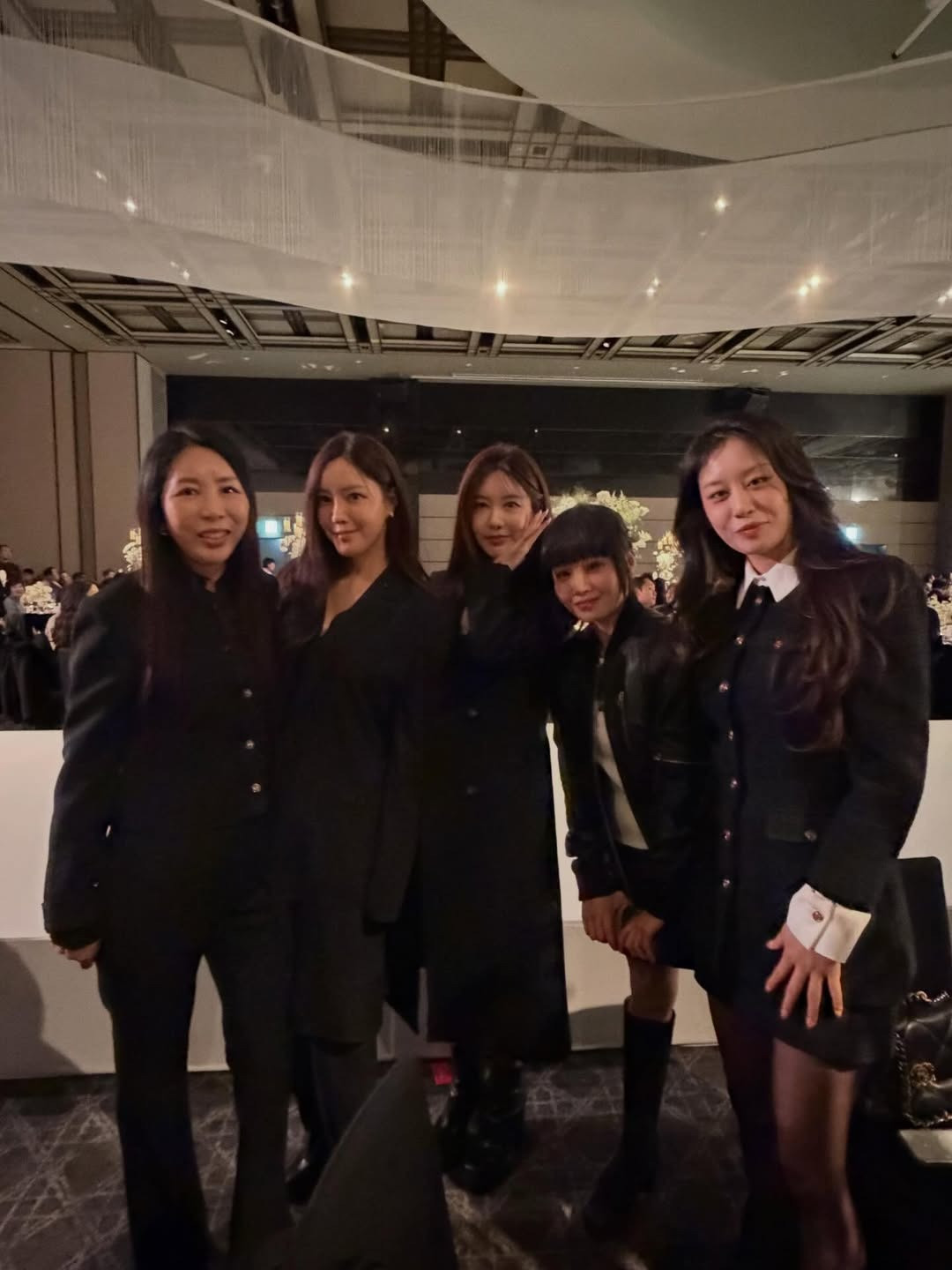 Đám cưới Tara Eunjung Dàn sao tụ hội hé lộ hình ảnh ít ỏi về chú rể