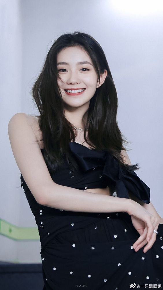 Sau ngày mai, thứ Hai 1/12/2025, Thần Tài nhắm trúng, 3 con giáp 'tiền vào cửa trước, vàng vào cửa sau', một bước nắm trong tay cơ hội đổi đời - Ảnh 3