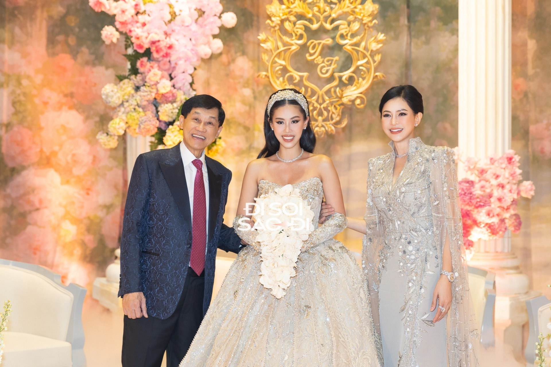 Ảnh hiểm về mẹ Tiên Nguyễn thời trẻ không hổ danh tứ đại mỹ nhân đình đám một thời